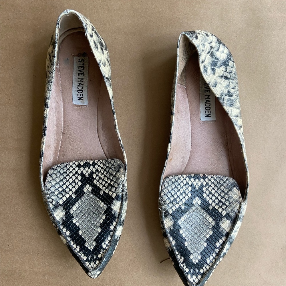 Steve Madden Feather Loafer